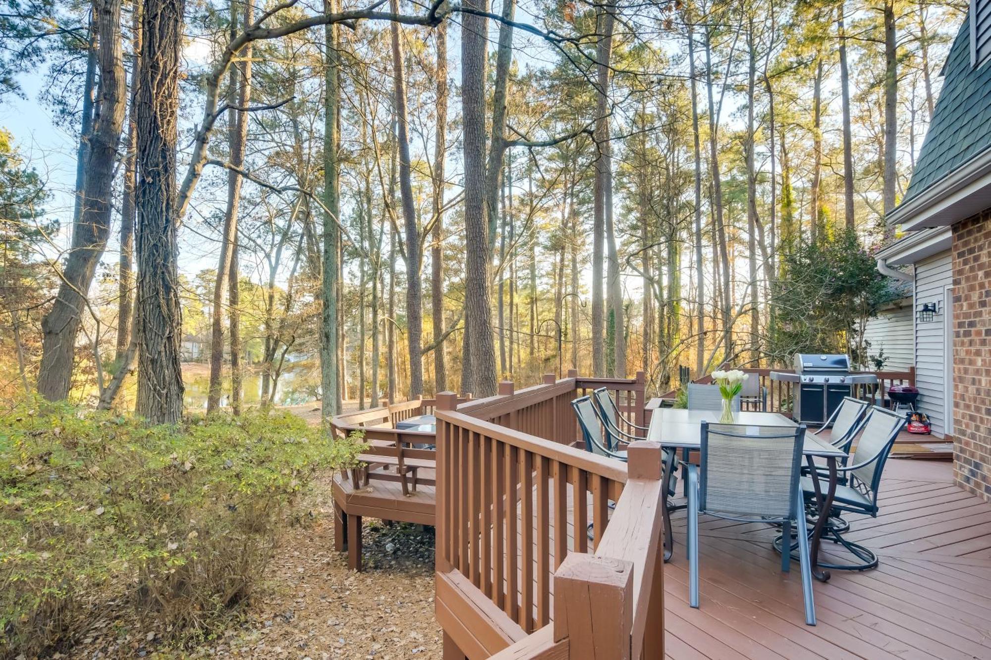 Peaceful Durham Retreat On Pond With Huge Deck! Villa Exterior photo